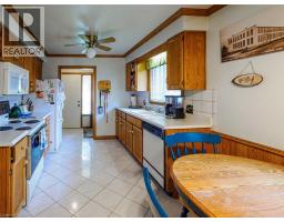 50 THORNCLIFFE Road - 7