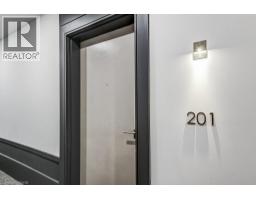 16 CONCORD Place UnitNo. 201 - 5
