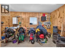 564 8TH CONCESSION Road E - 10