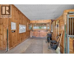 564 8TH CONCESSION Road E - 18