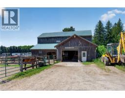 564 8TH CONCESSION Road E - 26