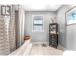 915 QUEENSTON Road - 35