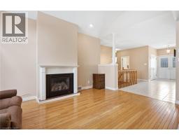 63 DAIMLER Drive - 21