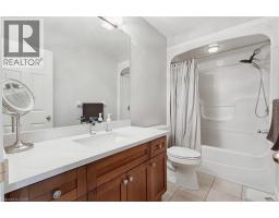 2092 ENGLISH Crescent - 18