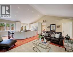 200 MACDONALD Place - 13