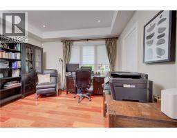 200 MACDONALD Place - 26