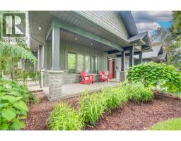 200 MACDONALD Place - 4