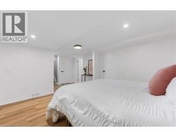 49 GROVE Avenue - 31