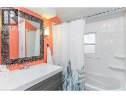 42 GUELPH Street - 24
