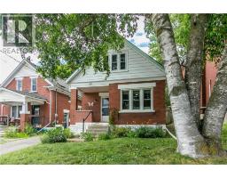 42 GUELPH Street - 3