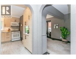 42 GUELPH Street - 7