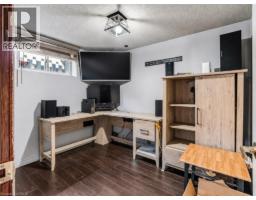 16 JUNIPER Drive - 26