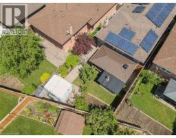 16 JUNIPER Drive - 36