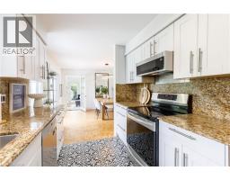 176 RIVERBANK Drive - 18