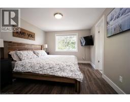 40 MCCORMICK Drive - 32