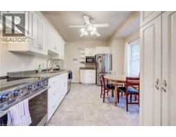 111 PINEWOOD Avenue - 15