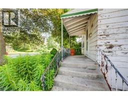 111 PINEWOOD Avenue - 3