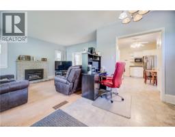 111 PINEWOOD Avenue - 9