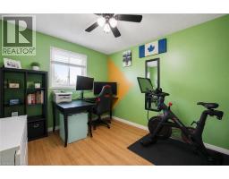 45 HOPEWELL Crescent - 12