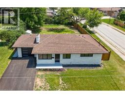 124 CORMAN Avenue - 3