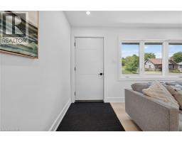 124 CORMAN Avenue - 6