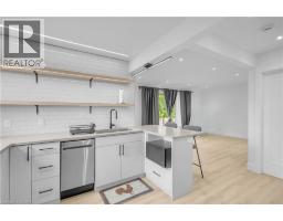 253 FERNWOOD Crescent - 14