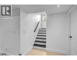 253 FERNWOOD Crescent - 23
