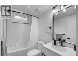 253 FERNWOOD Crescent - 27