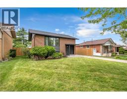 253 FERNWOOD Crescent - 3