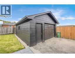 253 FERNWOOD Crescent - 35