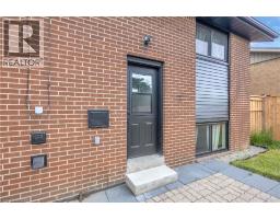 253 FERNWOOD Crescent - 36