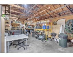 253 FERNWOOD Crescent - 37