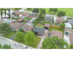 253 FERNWOOD Crescent - 38