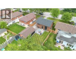 253 FERNWOOD Crescent - 42