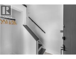 253 FERNWOOD Crescent - 6