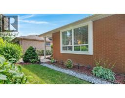 252 JOHANNA Drive - 4