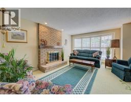 493 BEECHWOOD Drive UnitNo. 4 - 11