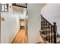 562 ERINBROOK Drive - 4
