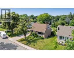 11 MARSHALL Avenue - 33