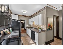 147 STRACHAN Street E - 14