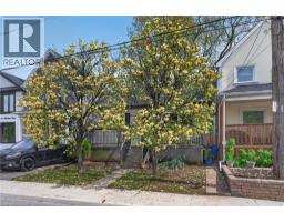 147 STRACHAN Street E - 3