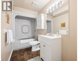 11 BONNIEWOOD Drive - 33