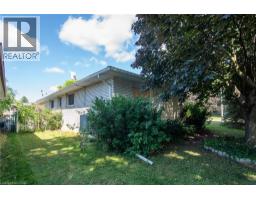 6 STRATHCONA Crescent - 7