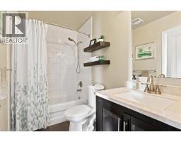 1492 FRANKLIN Boulevard - 26