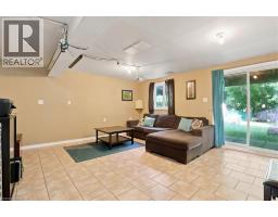 1492 FRANKLIN Boulevard - 32