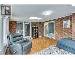4542 AVENUE Road - 12