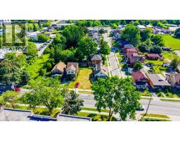 153 COURTLAND Avenue E - 1