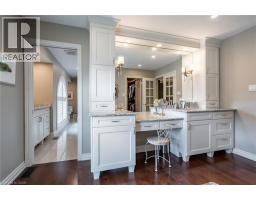 45 PEPPERTREE Crescent - 32
