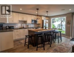 2118 LAKESHORE Road - 14