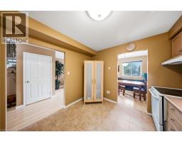 16 SCOTTACRES Boulevard - 13